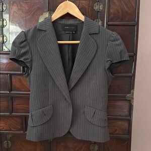 BCBG Max Azria VINTAGE Gray Pinstripe Short Sleeve Blazer